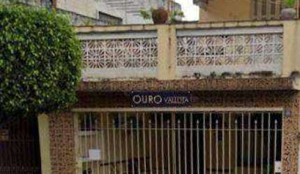 Terreno com 2 casas