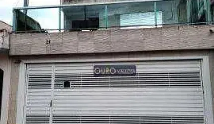 Vende 2 sobrados com 5 quartos