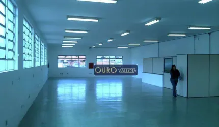Salão Comercial com 350m²