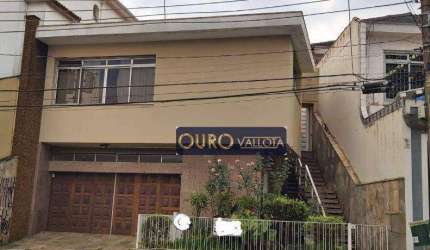 Casa Comercial com 239m²