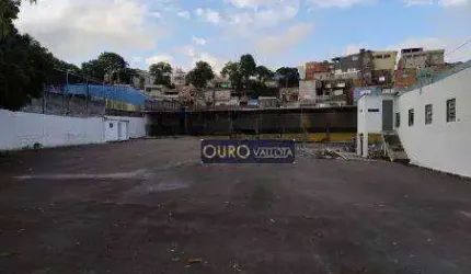 Galpão com 1.355m²