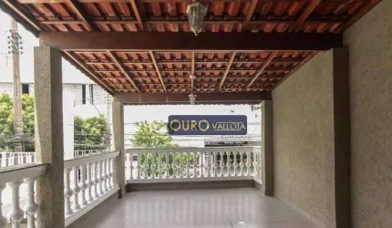 Sobrado na Mooca com 250m², 3 dormitórios, 1 vaga, churrasqueira e em localização privilegiada a 500m do Metrô Bresser Mooca