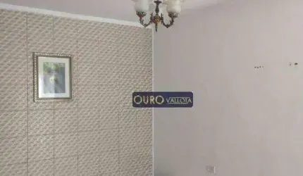 Sobrado com 100m² com salão