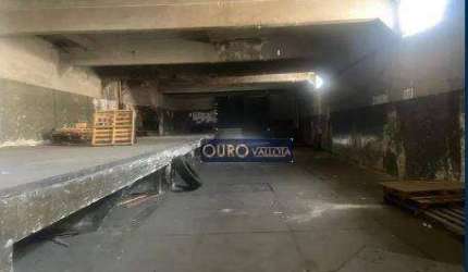 Galpão com 420m²