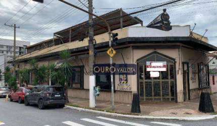 Salão Comercial de Esquina