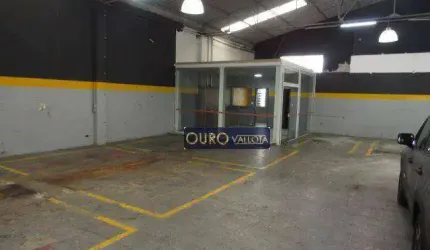 Galpão com 572m²