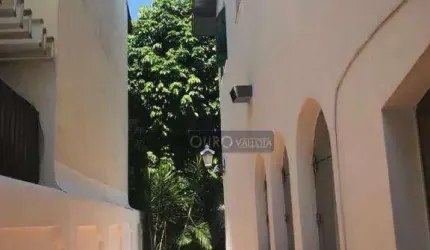 Aluga  Sobrado de 289 m2  -Jd Avelino /SP