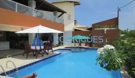 Casa de Luxo em Condomínio em Guarajuba, Camaçari-BA: 10 quartos, 10 suítes, 5 banheiros, 1 vaga de garagem, 450m². Venda ou Locação!