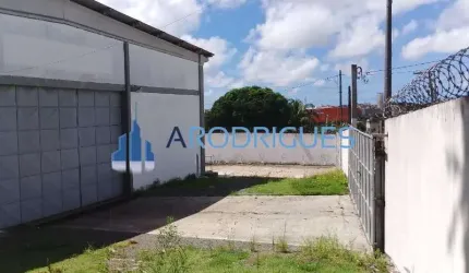 Galpão Comercial com 5 Salas e 10 Vagas de Garagem em  castelo branco, Salvador-BA - Imperdível!