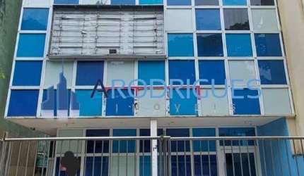 Excelente oportunidade de investimento: Prédio Comercial de 720,79 m² para venda ou locação em Brotas, Salvador-BA!
