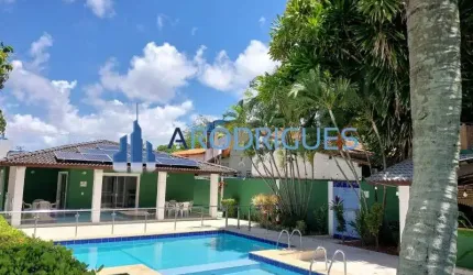 Casa em Condomínio em Piatã - Salvador-BA  3 Quartos, 1 Suíte, 148m²  Agende sua visita hoje!