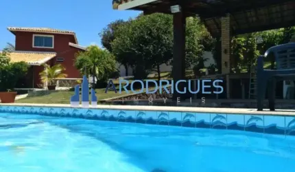 Linda casa em ótimo condomínio na praia de Jauá