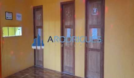 OPORTUNIDADE DE LINDA CASA SEMI MOBILIADA Á VENDA EM BARRA DE POJUCA - CAMAÇARI/BA.