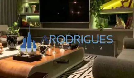 Excelente Apartamento à Venda na Mansão Richard Strauss - Pituba, 4/4 sendo 2 suítes, Amplo, Reformado e decorado - Imperdível Oportunidade !!