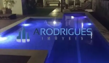 Casa à Venda em Barra de Jacuípe, Camaçari, Bahia, fino acabamento