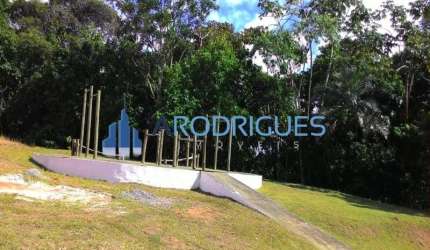 CASA À VENDA EM LAURO DE FREITAS, PORTÃO, PERTO RIO JOANES