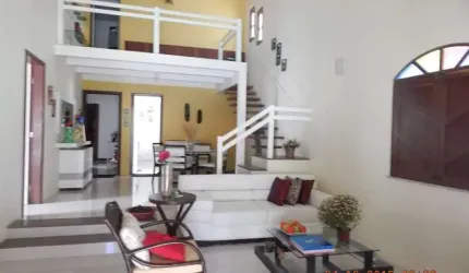 Casa ampla e elegante à venda ou locação em Pituaçu, Salvador-BA: 4 quartos, 1 suíte, 2 banheiros, 15 vagas de garagem, 600m².