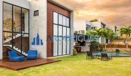 Venda de Casa em Condomínio de Luxo na Praia do Forte, Mata de São João-BA - 7 Quartos, 1 Suíte, 2 Salas, 5 Vagas - 510m².