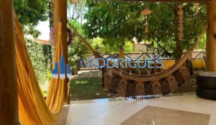 Casa de Luxo em Condomínio: 5 Quartos, 1 Suíte, 3 Vagas - Jaguaribe, Salvador-BA - Venda/Locação
