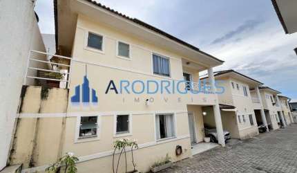 Casa em condomínio fechado com 4 quartos à venda na Praia do Flamengo, Salvador , 150 m2 por R$ 650.000