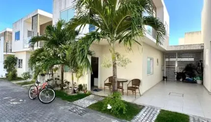 Casa em Condomínio para Venda em Lauro de Freitas, Vila Praiana, 4 dormitórios, 3 suítes, 4 banheiros, 2 vagas