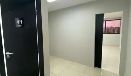 Sala Comercial para Venda em Salvador, Paralela, 1 banheiro, 1 vaga
