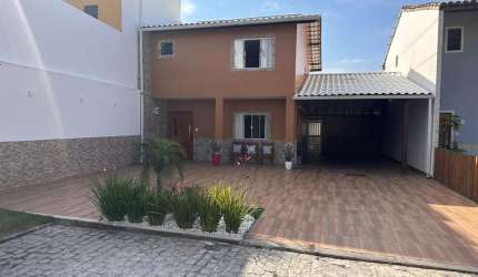 Casa em Condomínio para Locação em Lauro de Freitas, Buraquinho, 4 dormitórios, 2 suítes, 4 banheiros, 5 vagas