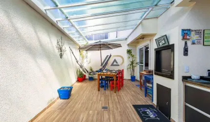 Sobrado com 4 dormitórios à venda, 190 m² por R$ 1.095.000,00 - Santa Felicidade - Curitiba/PR