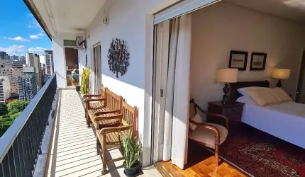 Espetacular apartamento na Av São Luis com 400 m2 úteis