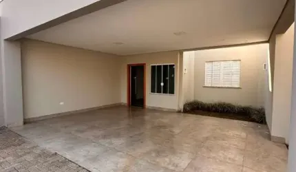 Casa à venda em Maringá, Jardim Munique, com 3 quartos, com 138 m²