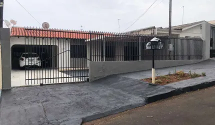 Casa à venda em Maringá, Loteamento Batel, com 4 quartos, com 129.6 m²
