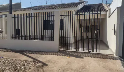 Casa à venda em Maringá, Parque Industrial 200, com 3 quartos, com 100 m²