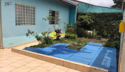 Vende-se belissima casa na região sul de Londrina