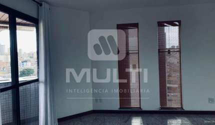 Apartamento com 3 quartos para alugar no Santa Maria, Uberlândia  por R$ 4.000