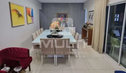 Casa com 4 quartos para alugar na Cidade Jardim, Uberlândia  por R$ 12.000