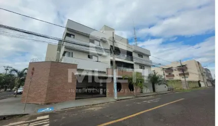 Apartamento com 3 quartos para alugar no Umuarama, Uberlândia  por R$ 3.300