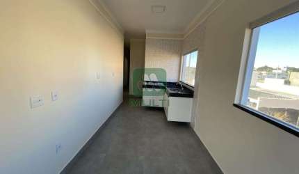 Apartamento com 2 quartos para alugar no Aclimação, Uberlândia  por R$ 1.300