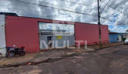 Casa comercial para alugar no Luizote de Freitas, Uberlândia  por R$ 5.000