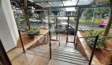 Apartamento com 4 quartos para alugar no Centro, Uberlândia  por R$ 5.600