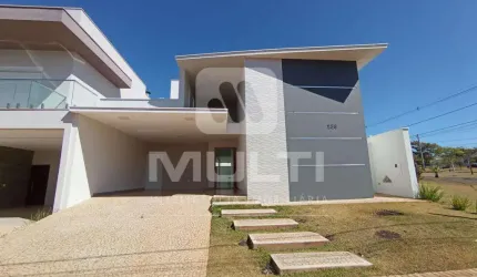 Casa em condomínio fechado com 3 quartos para alugar em Laranjeiras, Uberlândia  por R$ 9.000