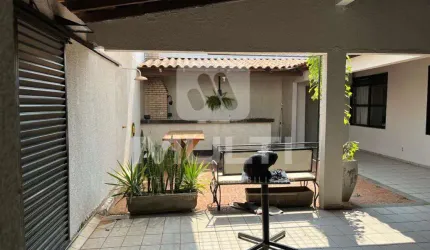 Casa com 4 quartos para alugar no Umuarama, Uberlândia  por R$ 4.000