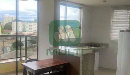 Apartamento com 2 quartos para alugar em Saraiva, Uberlândia  por R$ 2.400