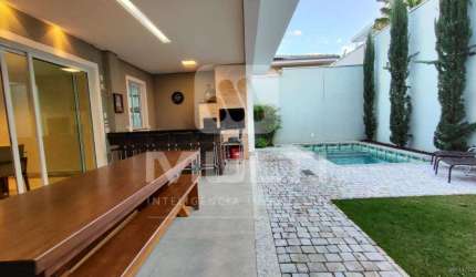 Casa em condomínio fechado com 3 quartos à venda no Jardins Roma, Uberlândia  por R$ 2.500.000