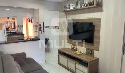 Casa em condomínio fechado com 3 quartos à venda no Terra Nova Uberlândia 3, Uberlândia  por R$ 420.000