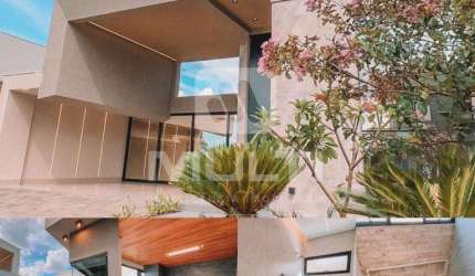 Casa em condomínio fechado com 3 quartos à venda no Alphaville, Uberlândia  por R$ 2.700.000