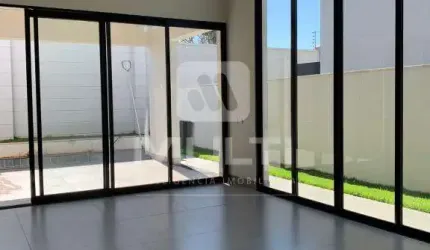 Casa em condomínio fechado com 4 quartos à venda no Alphaville, Uberlândia  por R$ 1.900.000