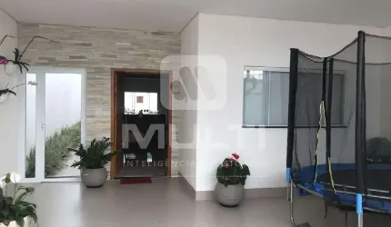 Casa com 4 quartos à venda no Jardim Sul, Uberlândia  por R$ 1.200.000