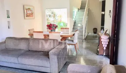Casa com 6 quartos à venda no Cazeca, Uberlândia  por R$ 1.100.000
