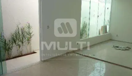Casa com 4 quartos à venda no Itapema Sul, Uberlândia  por R$ 1.850.000