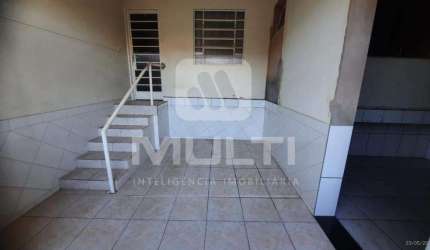 Casa com 3 quartos à venda no Cazeca, Uberlândia  por R$ 380.000